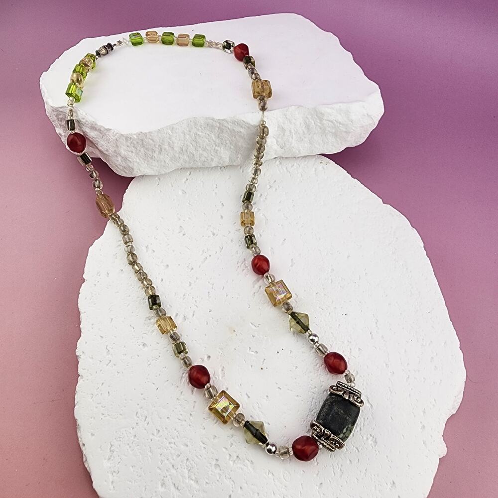 Vintage Red Green Clear Faceted Bead Necklace Black Barrel Beads 19"